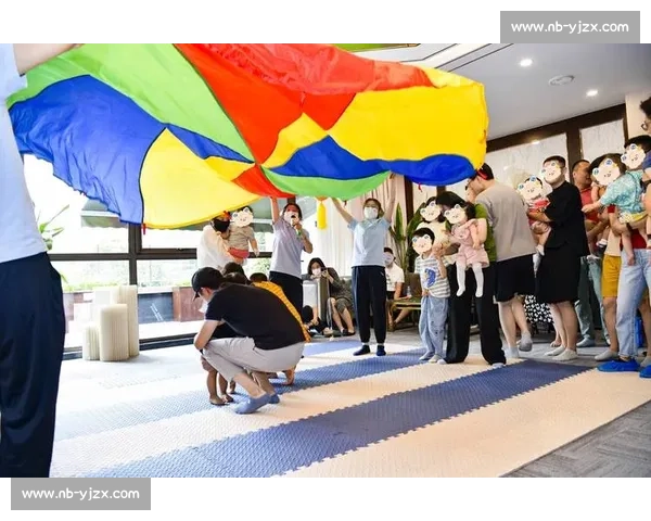 深圳爬行比赛:挑战极限速度的婴儿与家庭亲子互动盛宴 深圳爬行比赛:挑战极限速度的婴儿与家庭亲子互动盛宴