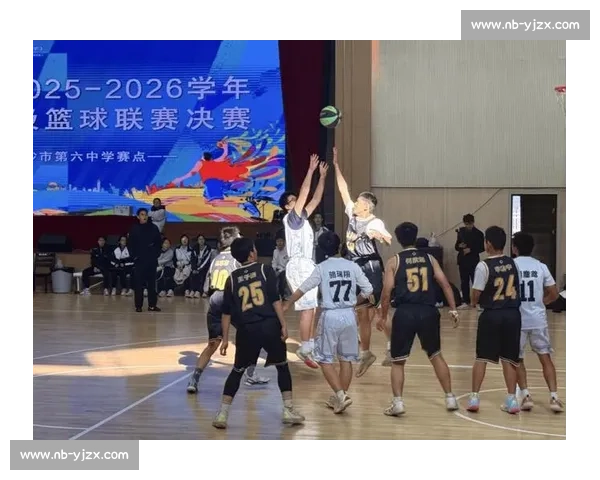 长沙篮球赛激情四溢 竞技对决引爆球迷热情 共赴这场篮球盛宴